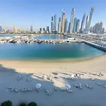 Vibrant 1Br Apartment With Marina & Ocean View