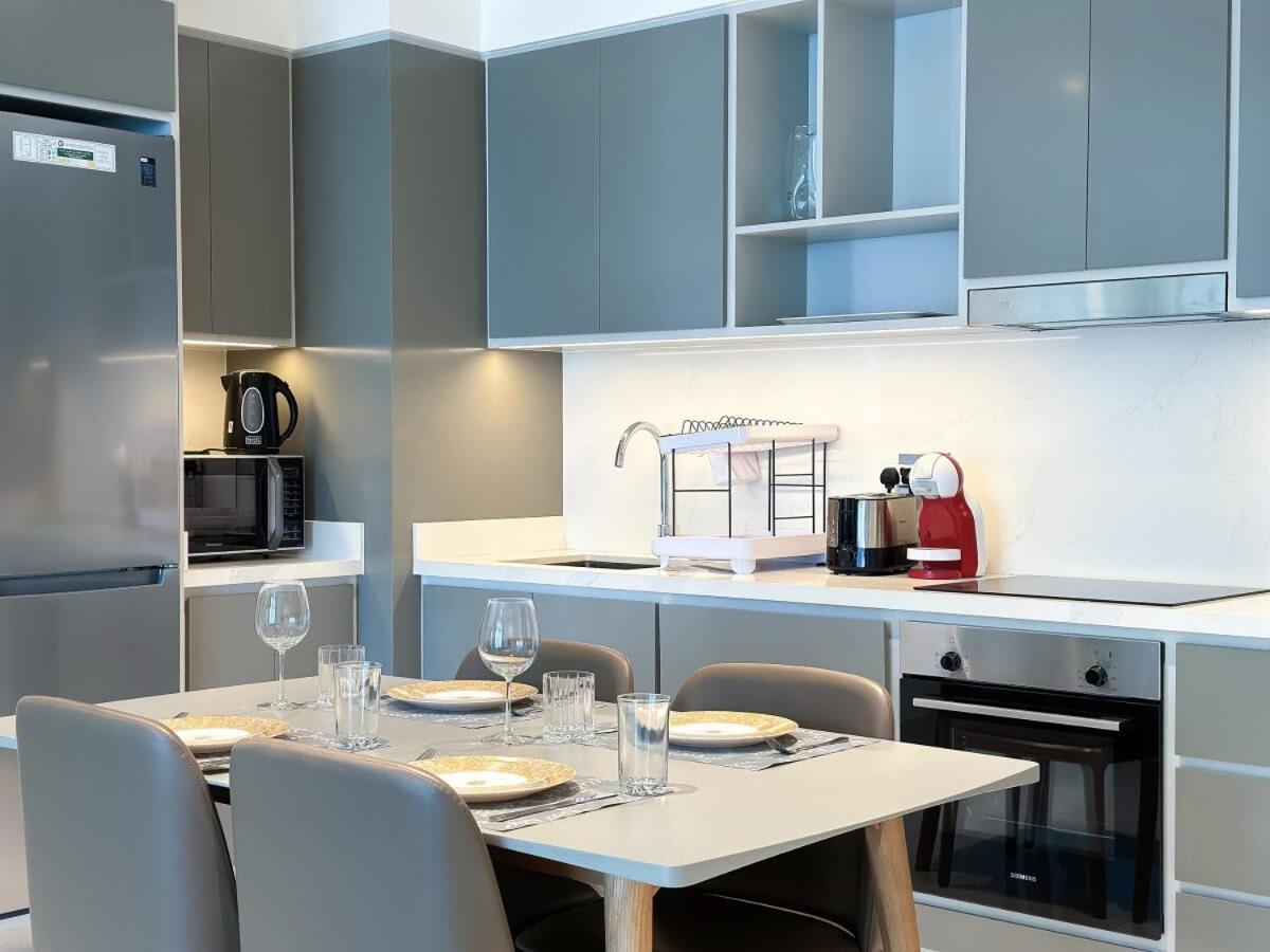 Vibrant 1br With Marina & Ocean View Dubai