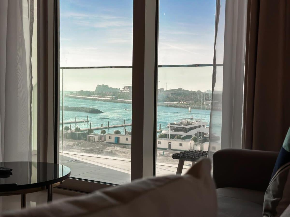 Vibrant 1br With Marina & Ocean View Apartment