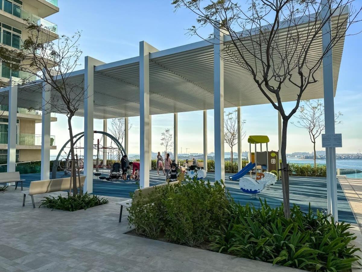Vibrant 1br With Marina & Ocean View
